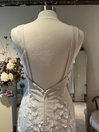 Anna Campbell Sale Willow Trumpet #4 Beige thumbnail