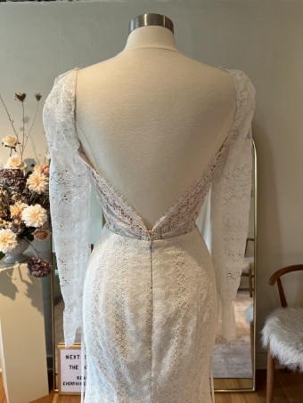 Laudae Sale Barcelona by Laudae #7 Off White thumbnail