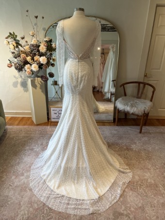 Laudae Sale Barcelona by Laudae #6 Off White thumbnail