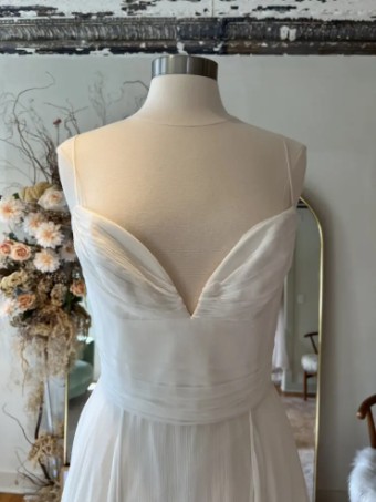 Rue de Seine Sale Sierra by Rue De Seine #2 Off White thumbnail