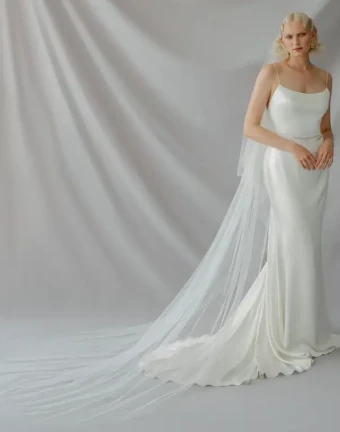 Alexandra Grecco Dove Veil #2 Off White thumbnail