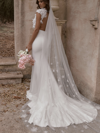 Anna Campbell Dahlia Veil by Anna Campbell #0 default Off White thumbnail