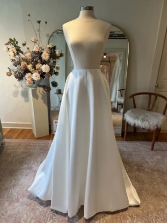 NEWHITE ST Ball Gown Skirt (Separate) by NEWHITE #1 Off White thumbnail