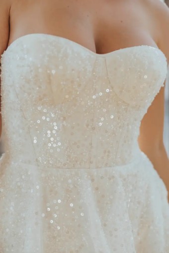 Untamed Petals Uptown Mini #3 Light Ivory thumbnail