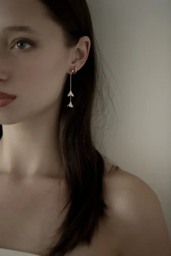 A.B. Ellie Minimal Blossom Strands #0 default Gold thumbnail