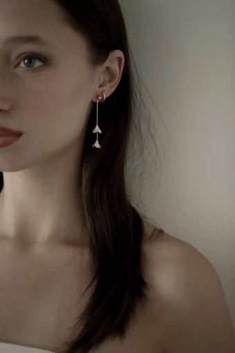 A.B. Ellie Minimal Blossom Strands #0 default Gold thumbnail