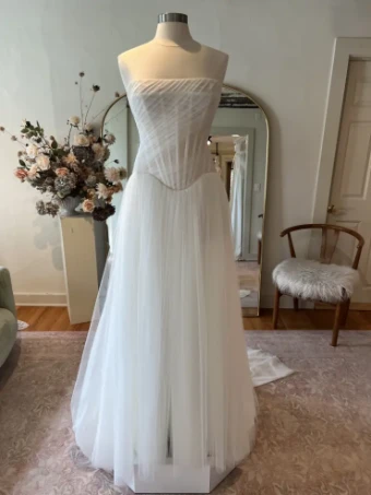 Alena Leena Sale Strelitzia by Alena Leena #2 Off White thumbnail