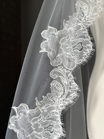 Sara Gabriel Headpieces Aditi Veil #1 Diamond White thumbnail