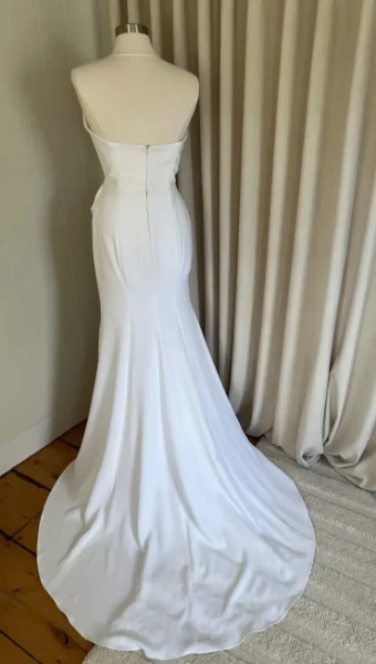 Alyssa Kristin Sale Brie by Alyssa Kristin (sampled: pleated skirt with slit / 20" train) #6 Natural White thumbnail