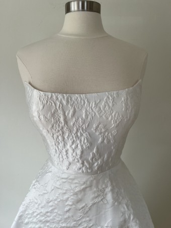 NEWHITE Sale Leone Gown #2 Off White thumbnail