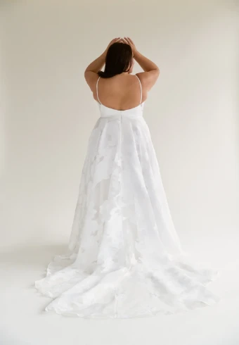 Truvelle Frances Curvy by Truvelle #2 Off White thumbnail