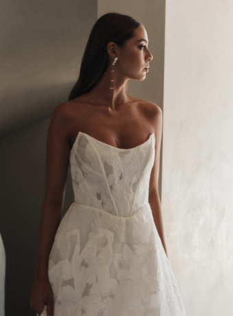 Alena Leena Sale Gloriosa by Alena Leena #2 Off White thumbnail