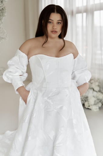 Truvelle Mahsa (with Sleeves / Curvy) #0 default Off White thumbnail