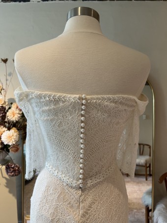 Flora Sale Sera #4 Ivory thumbnail