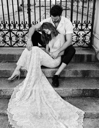 Flora Sale Pola #0 default Ivory/ Nude thumbnail