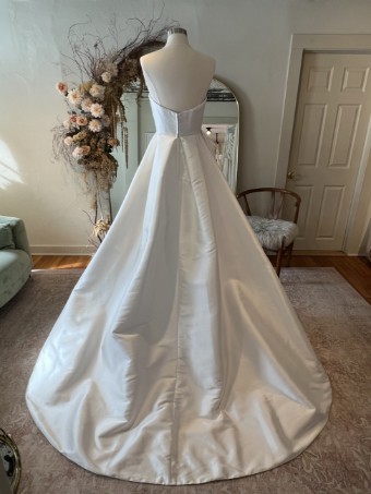 Mariana Hardwick Sale Vivianna #4 Off White thumbnail