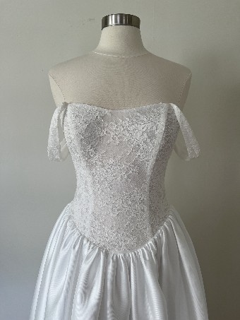 MWL Sale James (Custom Raine with Lace Bodice) #6 Ivory thumbnail