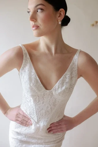 Theodora James Sale Annie Curvy (sample for sale) by Theodora James #6 Ivory thumbnail