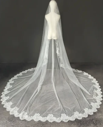 Sara Gabriel Headpieces Aditi Veil (sample for sale) #2 default Diamond White thumbnail