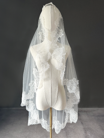 Sara Gabriel Headpieces Aditi Veil (sample for sale) #0 default Diamond White thumbnail