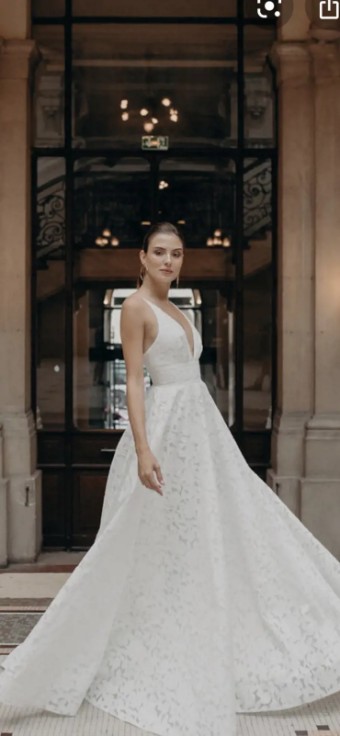 Alena Leena Ranunculus #0 default Off White thumbnail