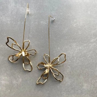 A.B. Ellie Poppy Stem Earring #0 default Gold thumbnail