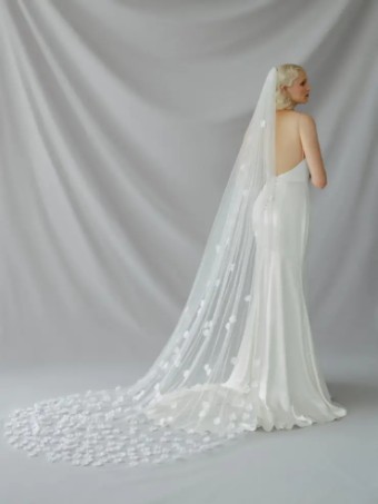 Alexandra Grecco Emma Veil by Alexandra Grecco #1 Off White thumbnail