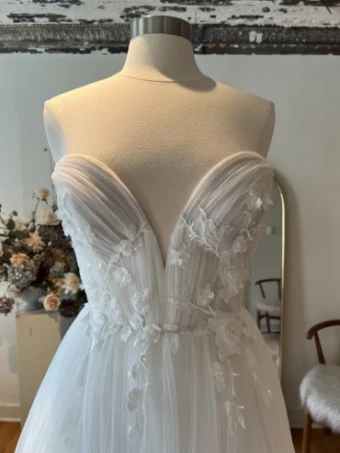 Alena Leena Clivia by Alena Leena #5 Ivory thumbnail