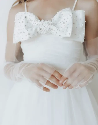 Untamed Petals Minimalist Sheer Gloves #0 default White thumbnail